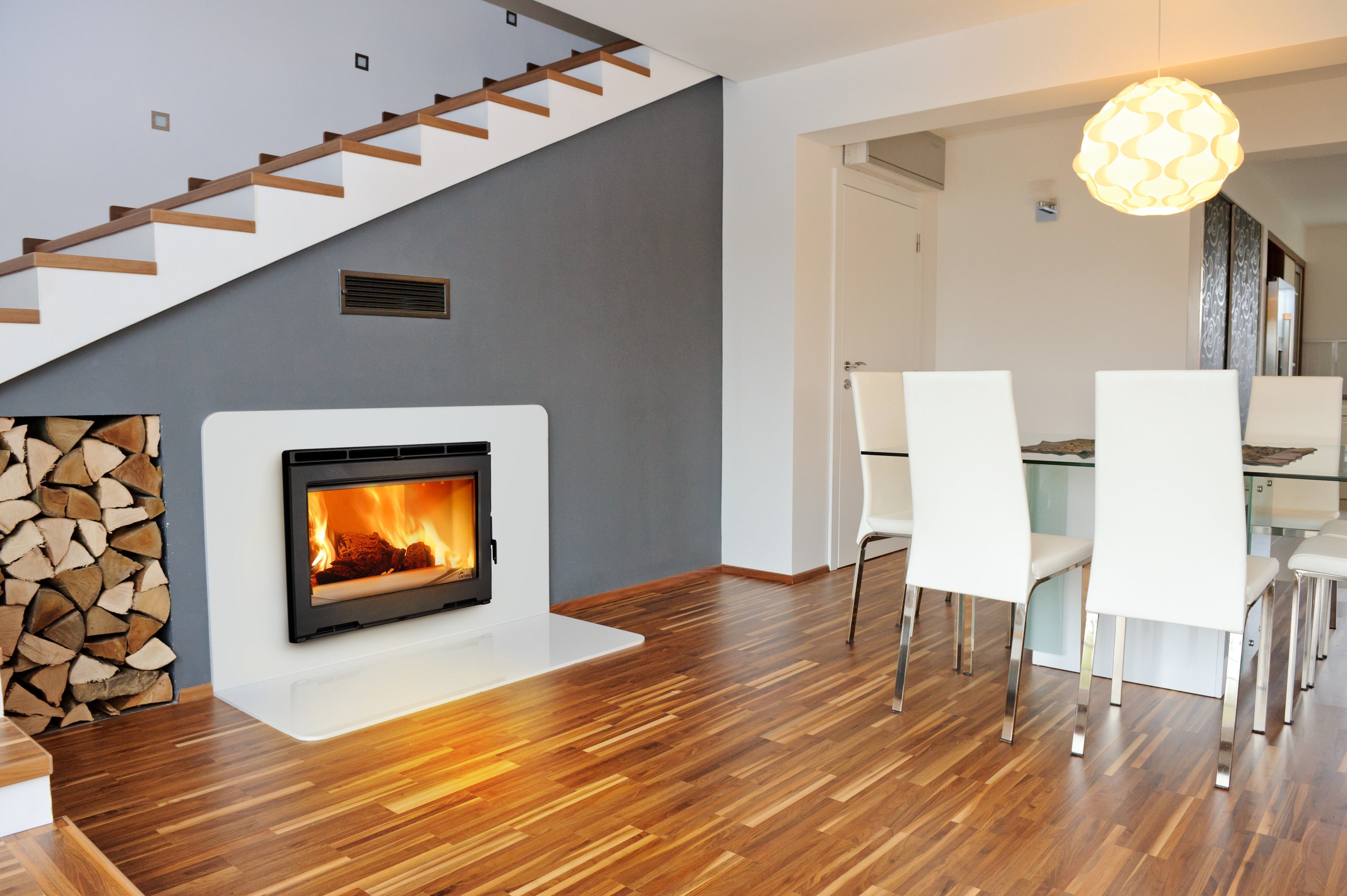 Lacunza MIDI 700, cast iron, wood-burning fireplace insert, black finish