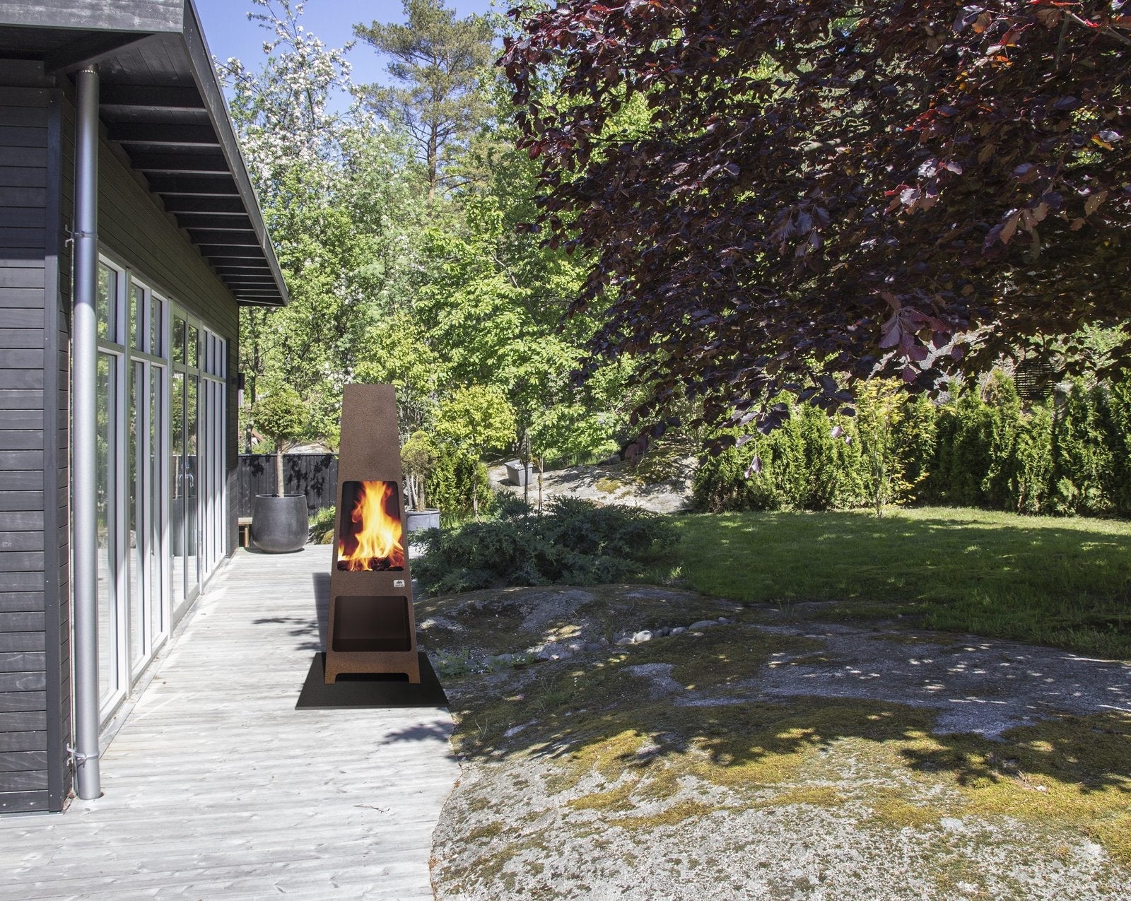 Loke-corten-outside-2-2-scaled
