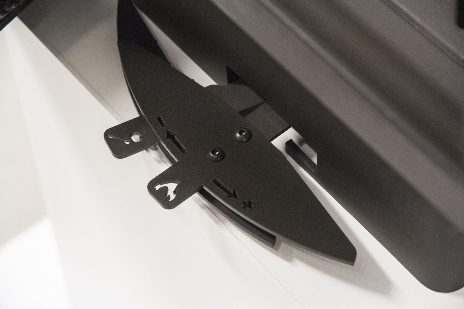 Scan-80-handles.-Close-up-JT-03302-scaled